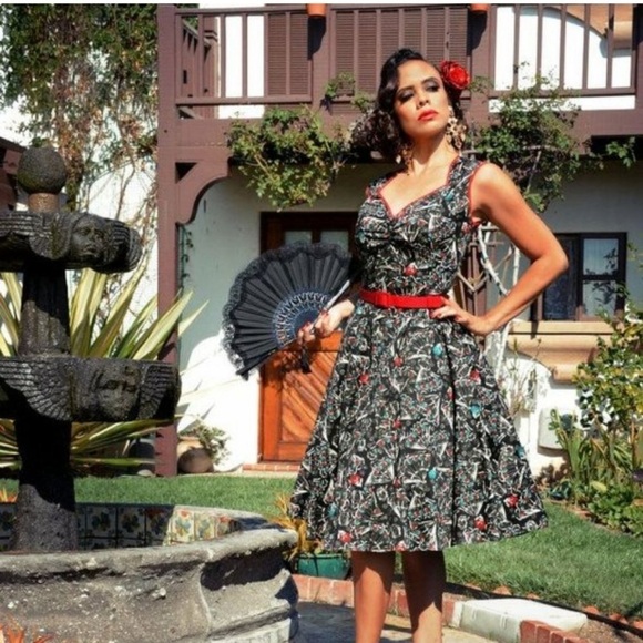 Pinup Couture Heidi Fan Fit And Flare Dress - Picture 3 of 8